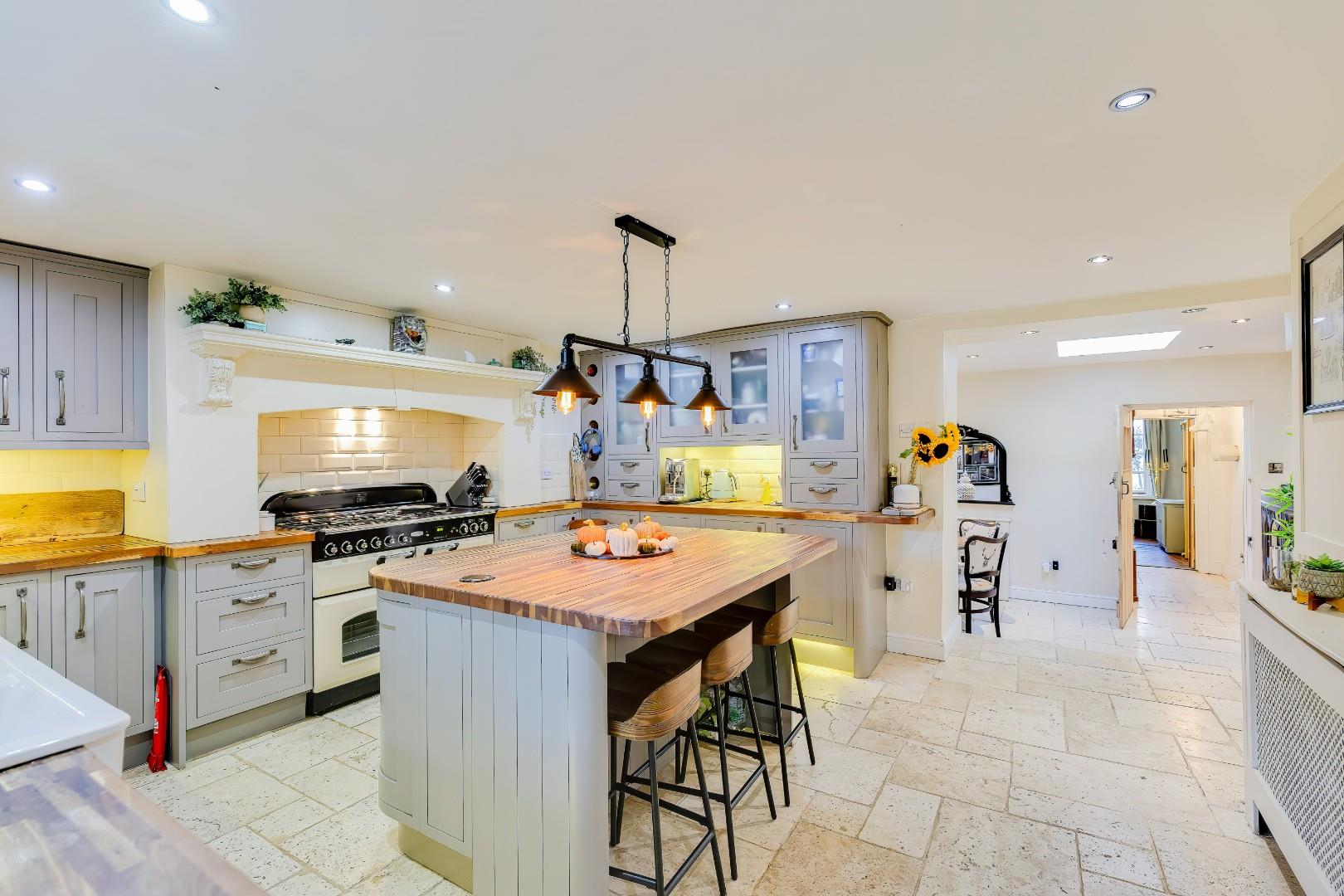 Upper Porthkerry Farm, Porthkerry Road, Rhoose, CF62 3BX
